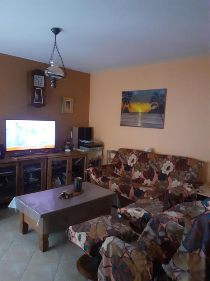 Le Petit Plessis Cure Villa Lire Exterior photo